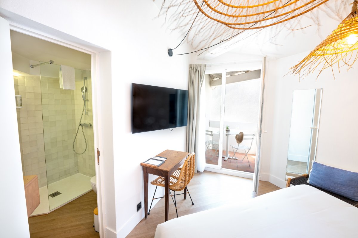 Double vue ruelle balcon